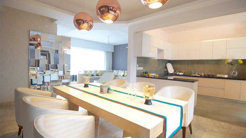 Sterling Infinia | Kitchen and Dining Room Area