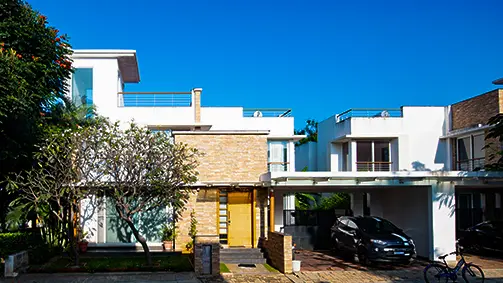 Sterling Villa Grande | Villa Facade with Car Parking